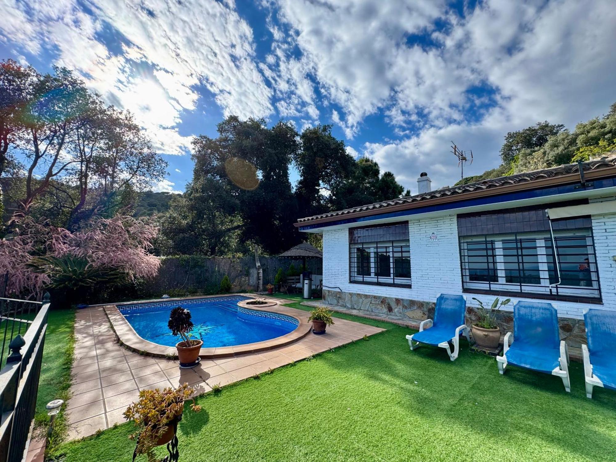 Casa Paraiso Piscina Tranquilidad Sant Cebria de Vallalta Exterior photo